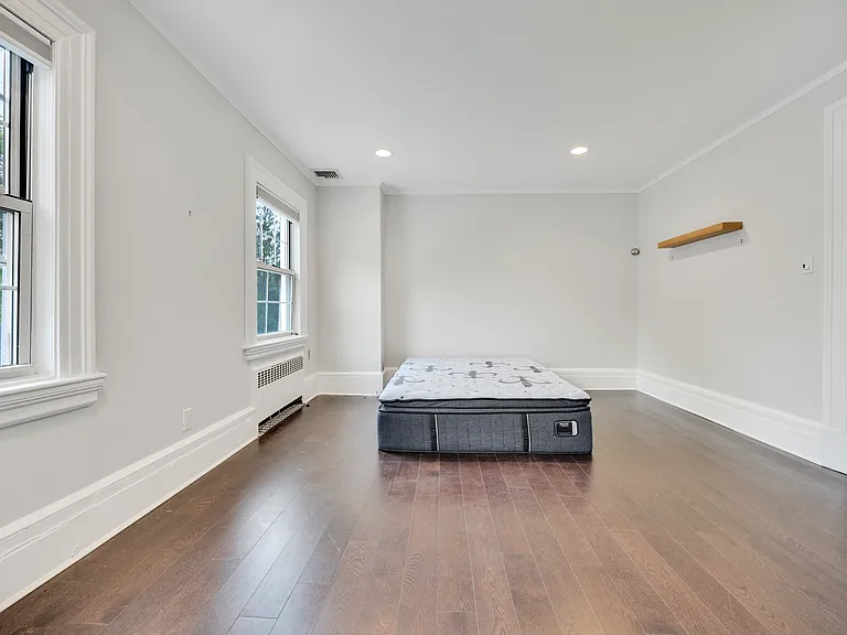 105 Everit Ave — Photo 18