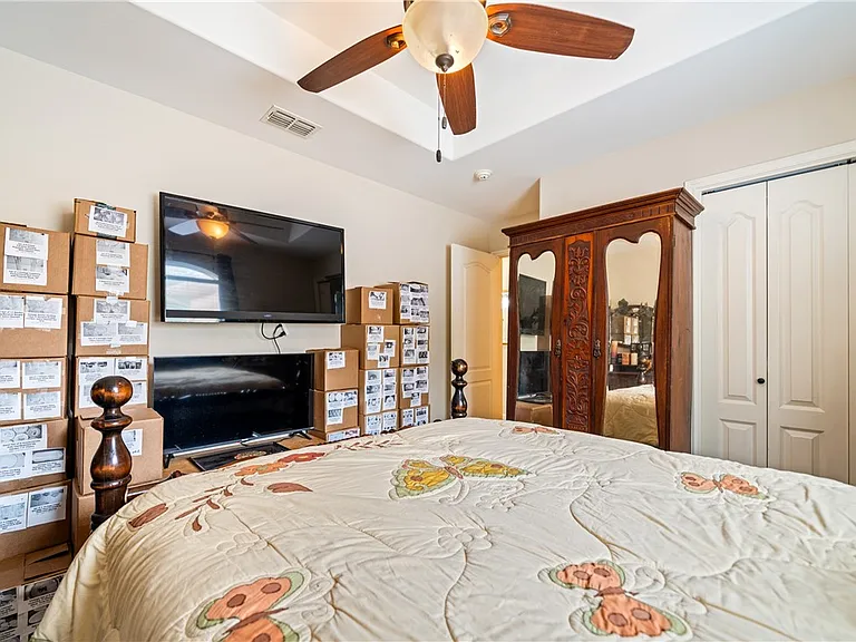 2602 Retta Dr — Photo 24