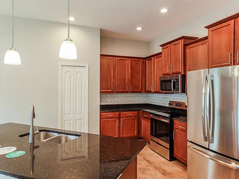 1908 High Prairie Ln — Photo 8