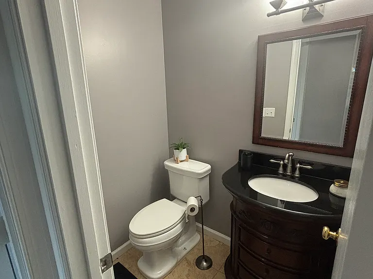 868 Saint Charles Ave #A — Photo 22
