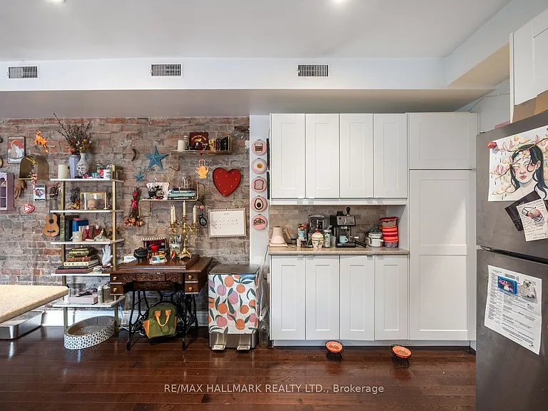 269 Danforth Ave #3 — Photo 22