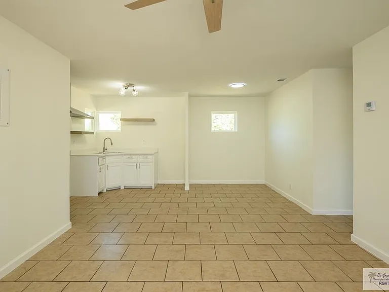 1821 Warren St — Photo 17