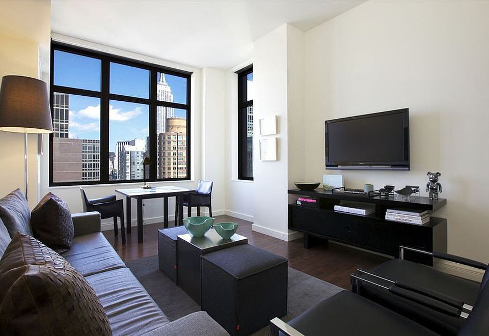 1st image of 101 W 24th St APT 14H