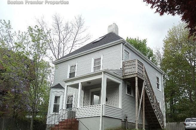 1st image of 207 Burgin Pkwy