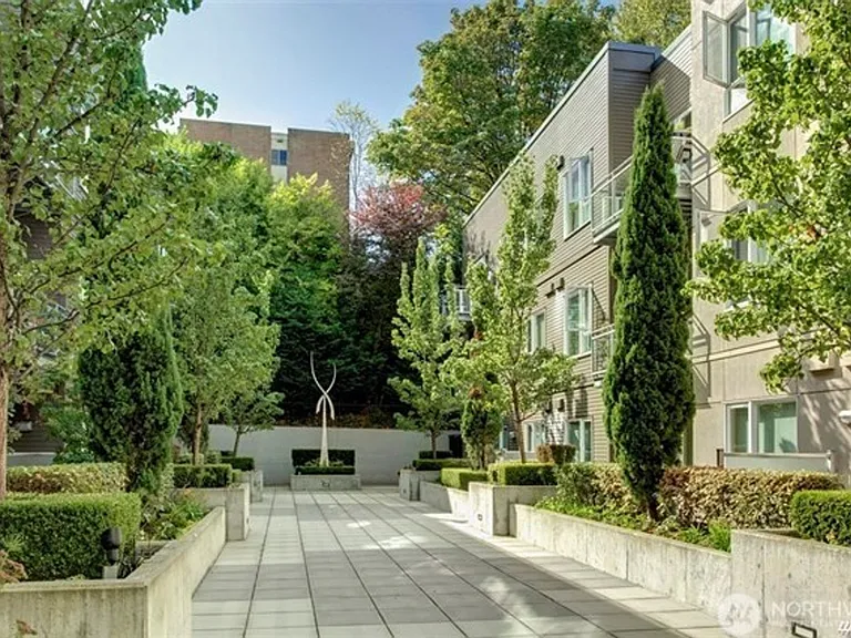 375 Kirkland Ave #325 — Photo 18