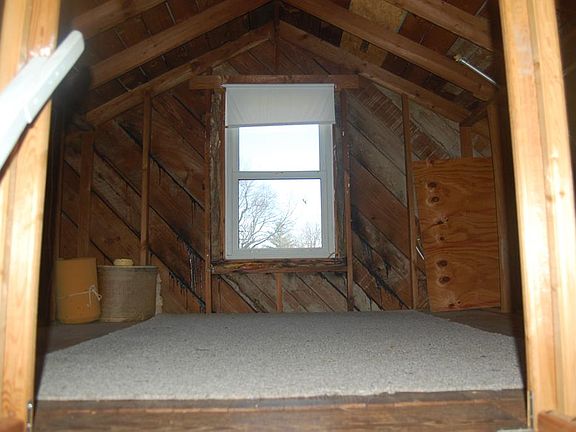 4th image of 426 N Green St