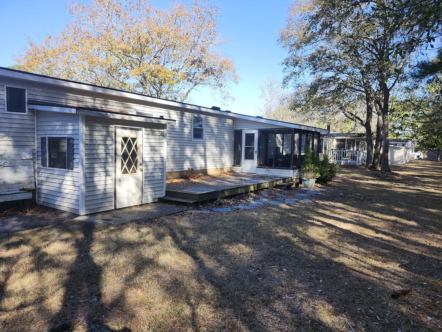 3 bed, 1676 sqft, $1,700 — Photo 3