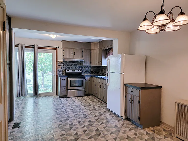 125 Gerhart Ave — Photo 9