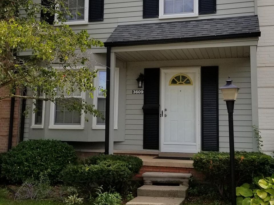 1st image of 3609 Burbank Dr