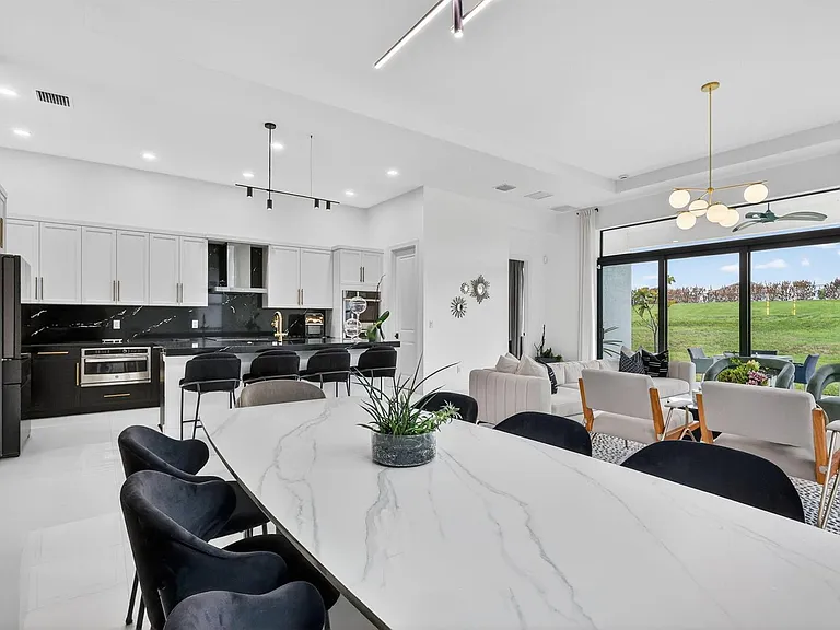 10195 SW Latium Way — Photo 21