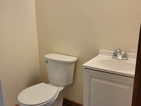 5th image of 281 Mylod St #1