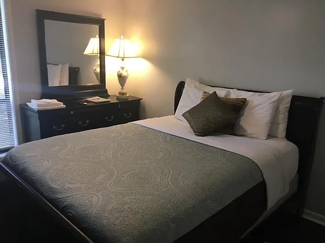970 Hilltop Ct — Photo 15