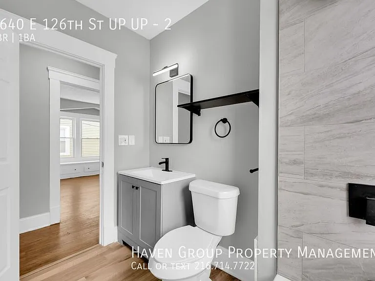 2640 E 126th St #2-UP — Photo 22