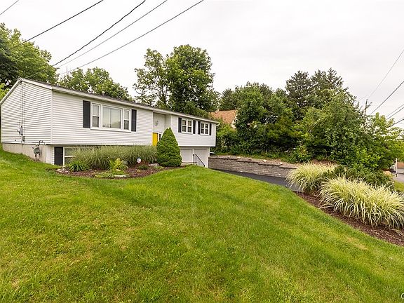 3rd image of 211 Knapp Rd