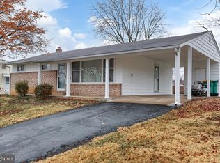 4607 S Clearview Dr, Camp Hill, PA 17011