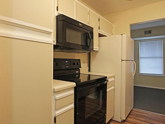 2nd image of 7900 Coriander Dr APT 303