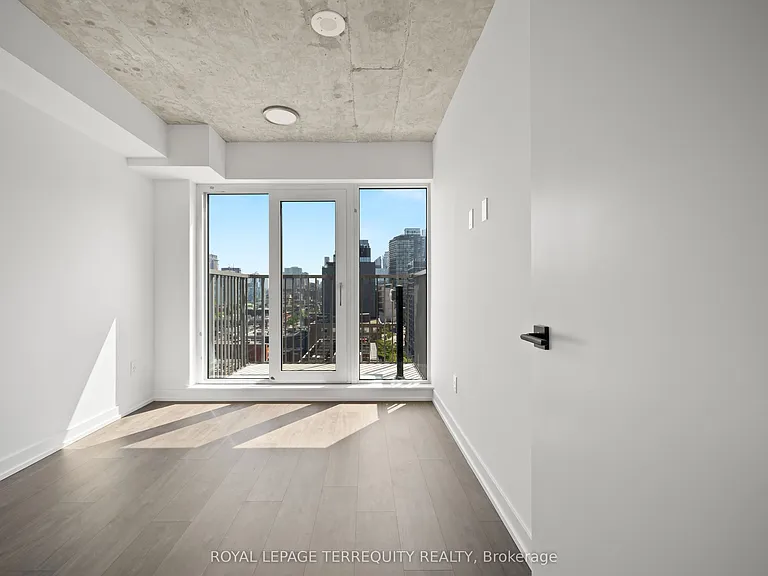 2 Augusta Ave #1303 — Photo 14