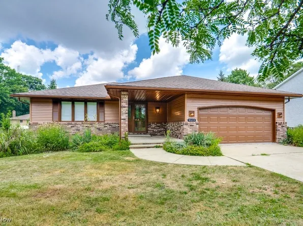 4610 Wood Thrush Dr, Parma, OH 44134