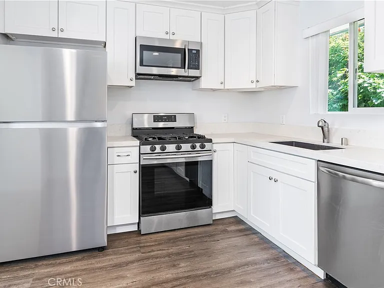 254 La Paloma #C — Photo 16