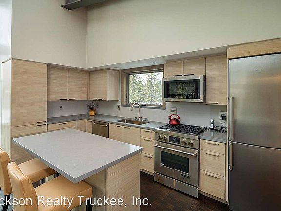 4th image of 6630 N Lake Blvd