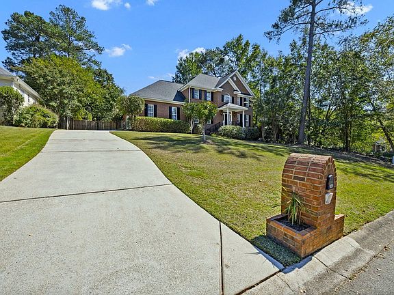 3rd image of 109 Crosscreek Dr