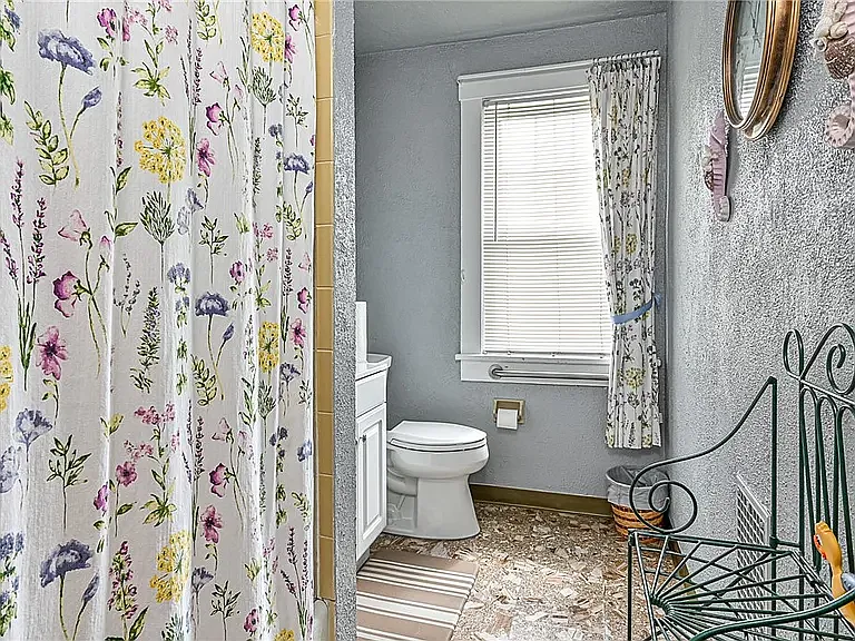 4 bed, 1647 sqft, $2,800 — Photo 4
