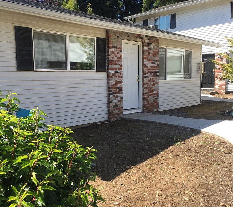 1st image of 15007 SE Powell Blvd #8