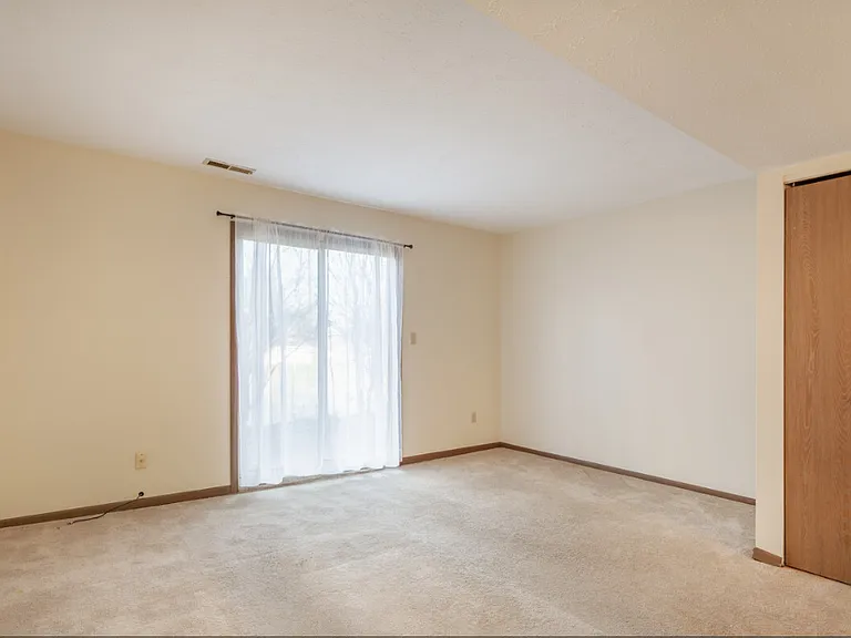 985 Wadsworth Rd #B — Photo 2