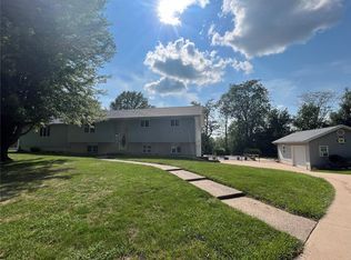 1318 Harrison Plz, Quincy, IL 62305