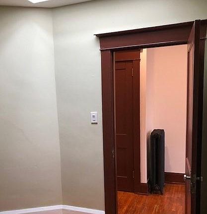 5th image of 2867 Lakeshore Blvd #1