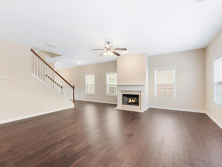 5529 Chatham Cir — Photo 5