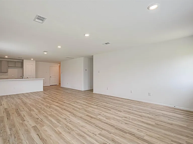 3426 Golden Amber Ct — Photo 4