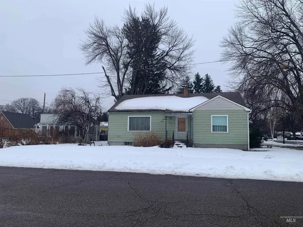 637 W 18th St, Burley, ID 83318