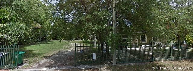 1st image of 3091 Plaza St
