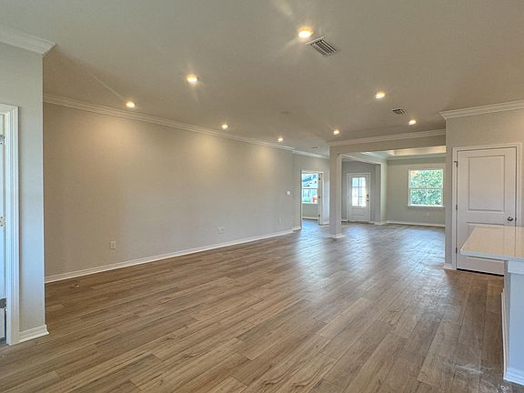 3rd image of 24062 Shadowridge Dr