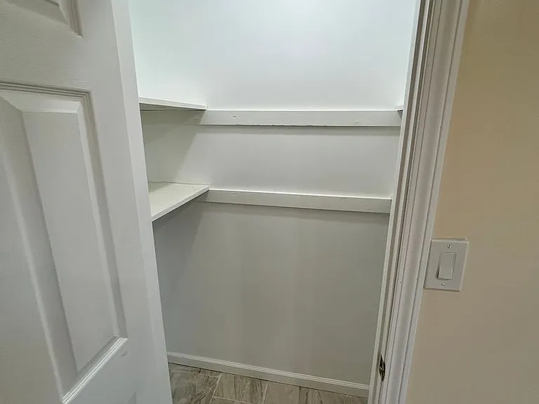 2433 Wakulla Ave — Photo 16