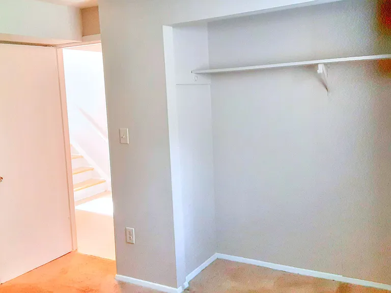 2421 Camellia Dr #B — Photo 6