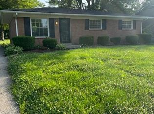 521 Pinewood Dr, Nicholasville, KY 40356