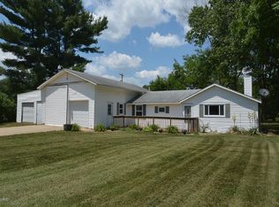 51978 Lang Rd, Three Rivers, MI 49093