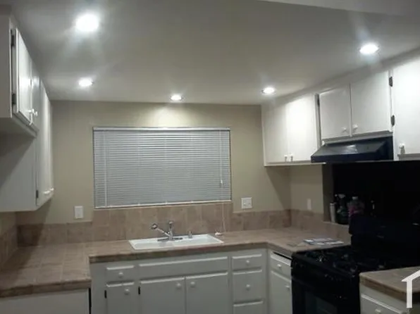 43756 La Paz Ln, Lancaster, CA 93535