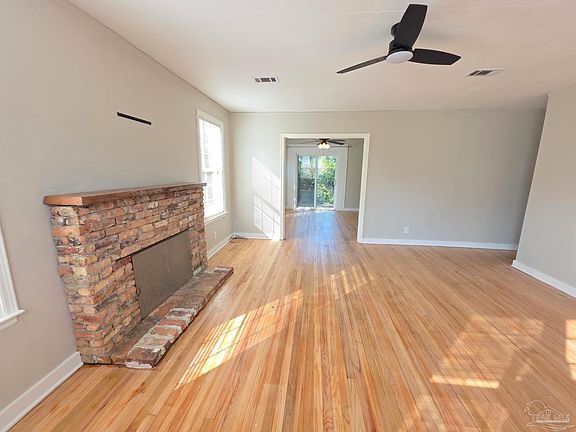 4th image of 120 W Lakeview Ave
