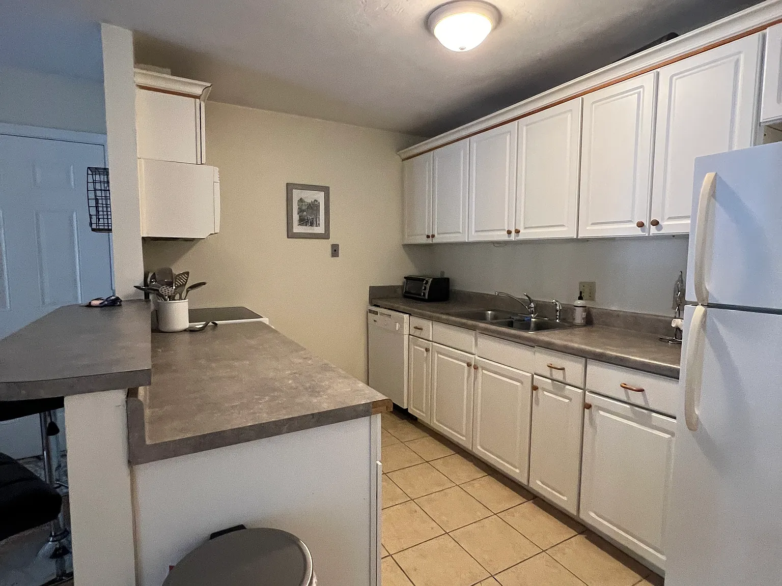 715 SW 9th St — Photo 3