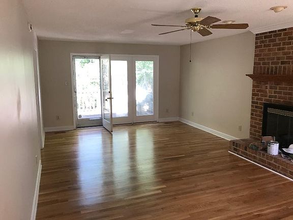 2nd image of 4000 Kismet Dr