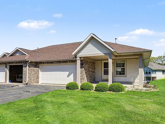 3rd image of 3578 Brook Point Dr