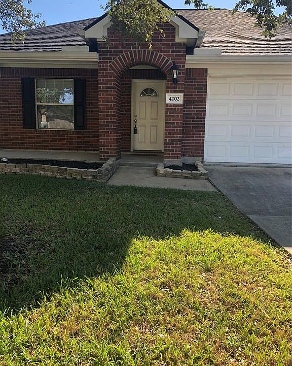 1st image of 4202 Leisure Ln
