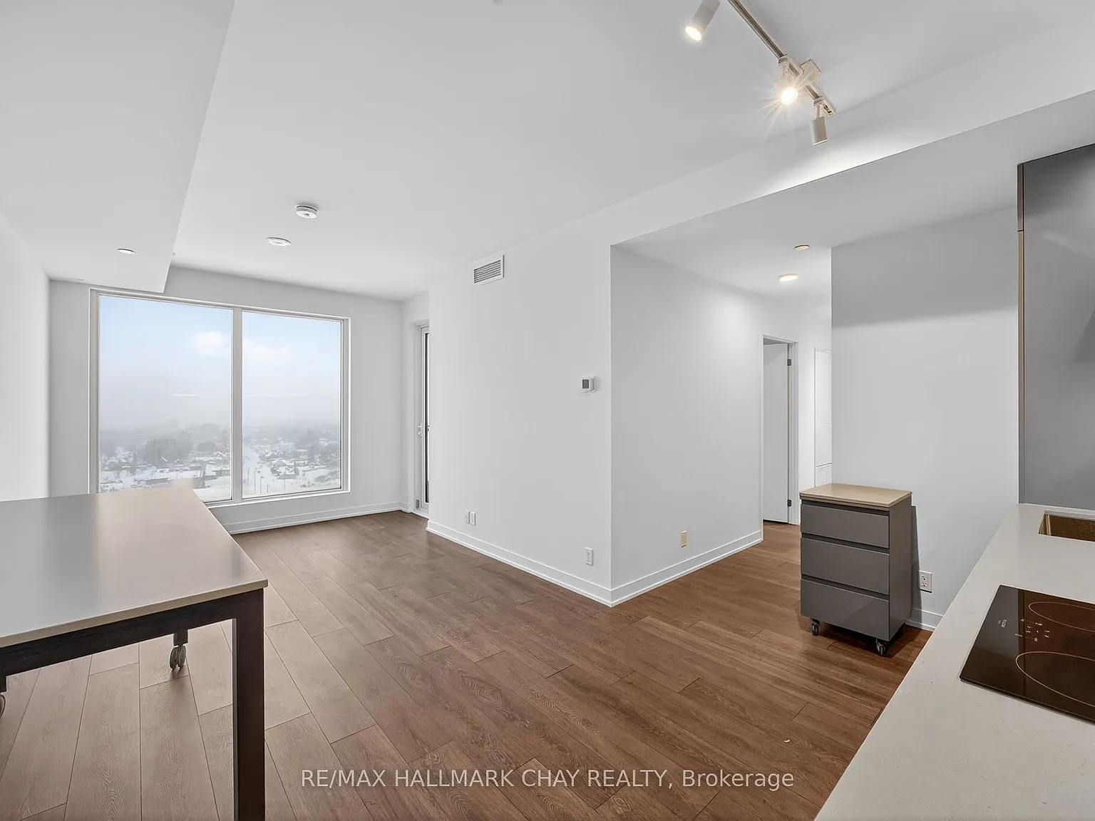 2 bed, $2,250 — Photo 3