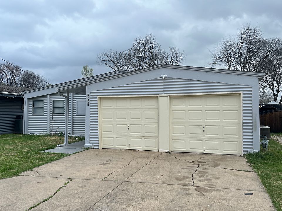 1st image of 2442 SE 14th St