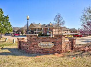 900 E Peachtree Ter #1017, Mustang, OK 73064
