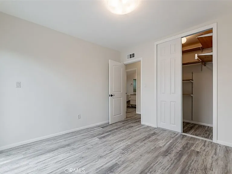 19834 Haynes St — Photo 28