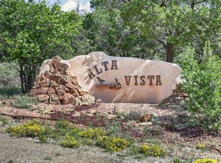 40 Alta Vista Rd, Tijeras, NM 87059